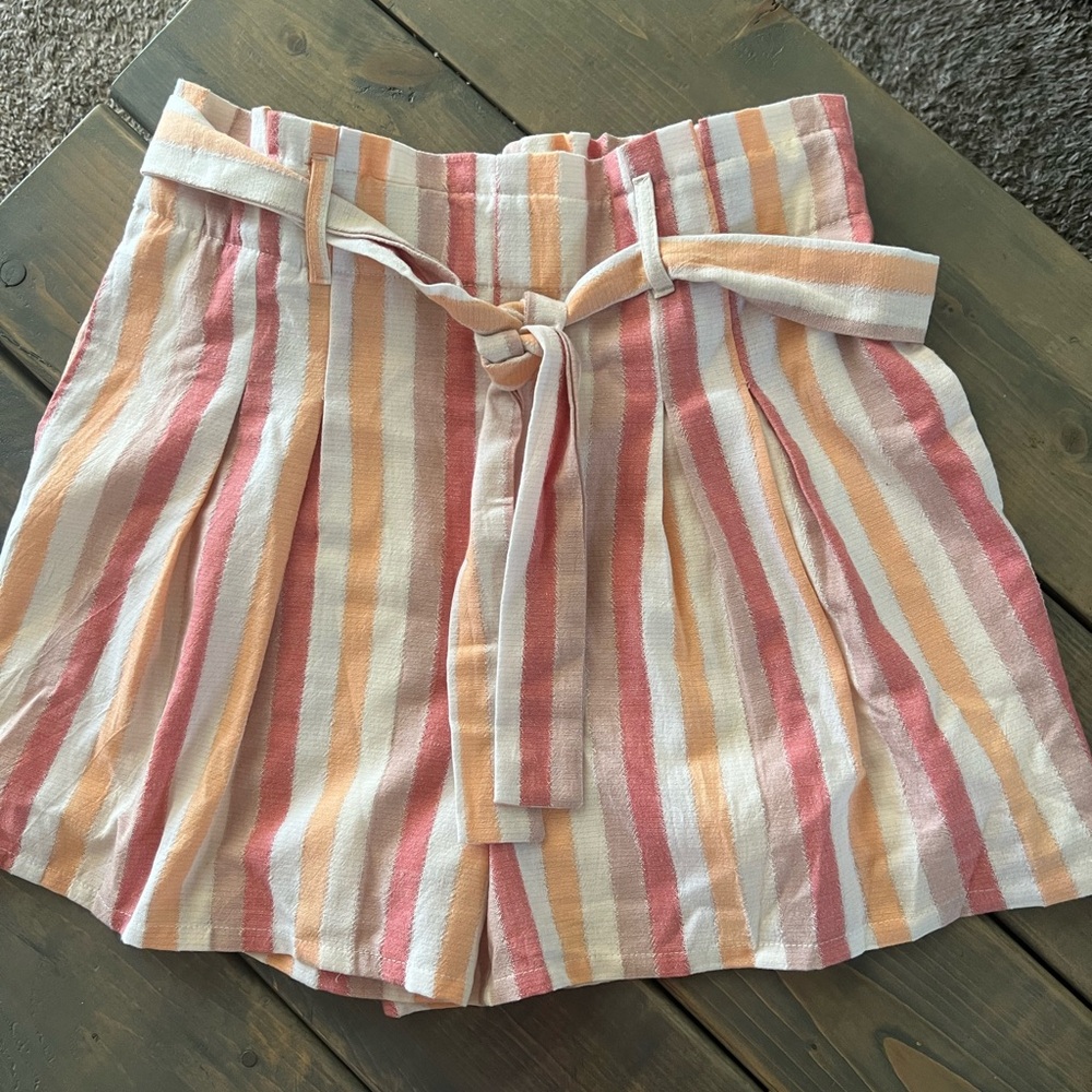 Francesca’s High Waisted Pink and Orange Shorts